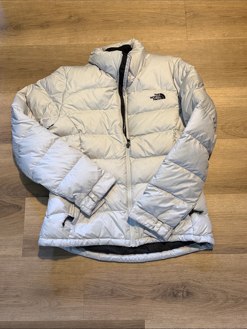 The North Face Women’s Light Gray Puffer Jacket